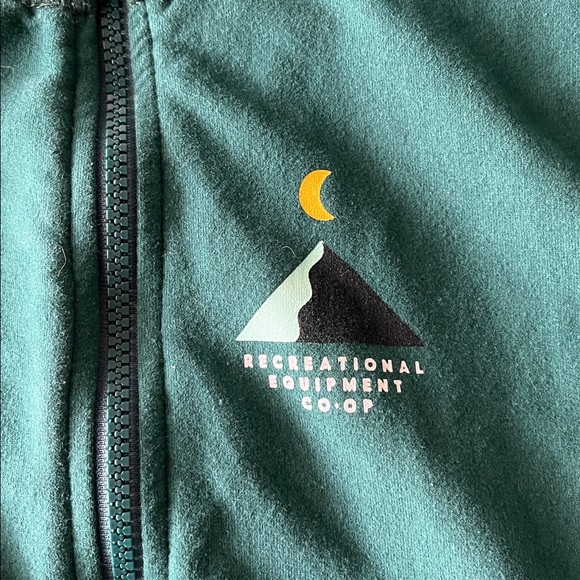 REI Kids Logo Zip Up Green Sweatshirt Moon Mountain | L (14-16) - Picture 2 of 4